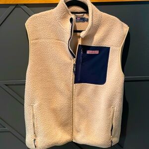 Vineyard vines tan vest